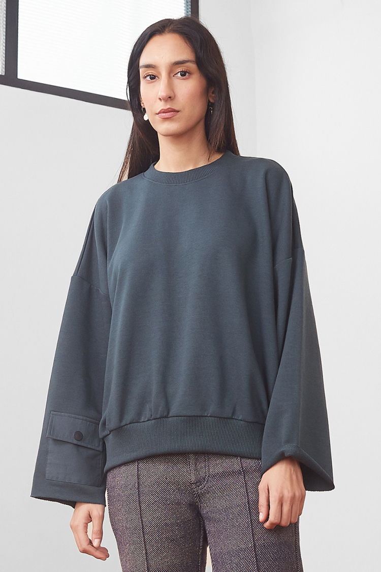 Bhaane nightgreen aisle seat sweatshirt