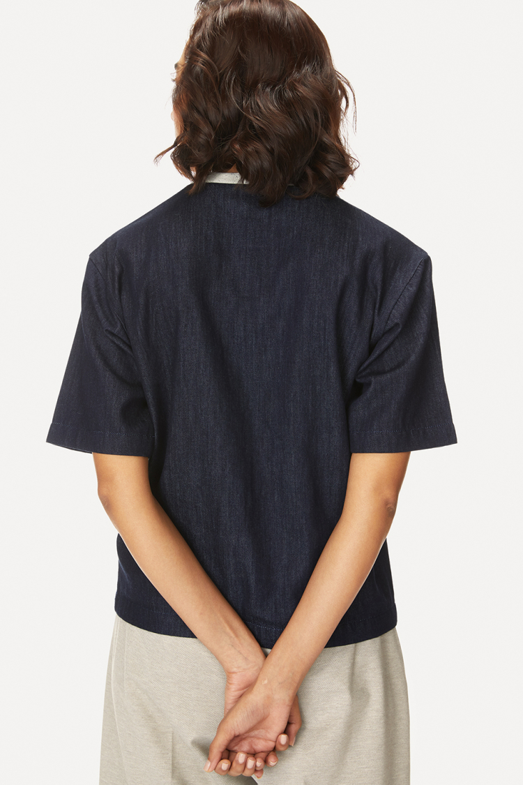Bhaane indigo tea top